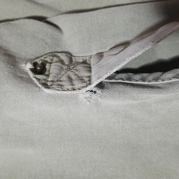 3 for 20. Mens Levi Strauss shirt. Medium - Picture 8 of 8